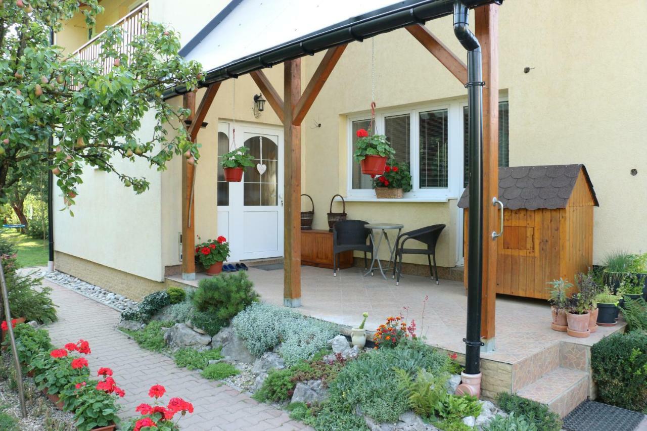 Apartamento Privát Čerenica Belusa Exterior foto