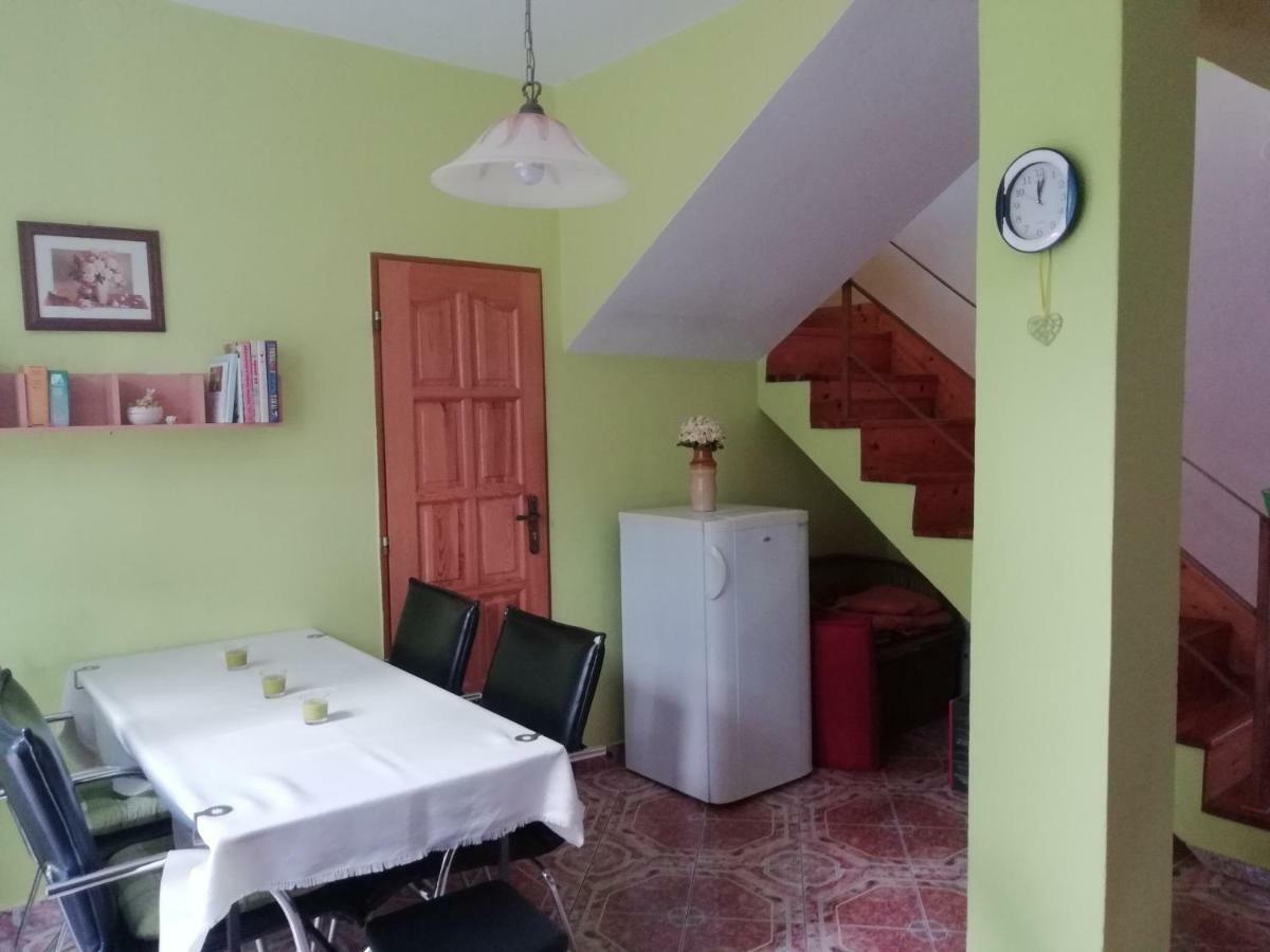 Apartamento Privát Čerenica Belusa Exterior foto